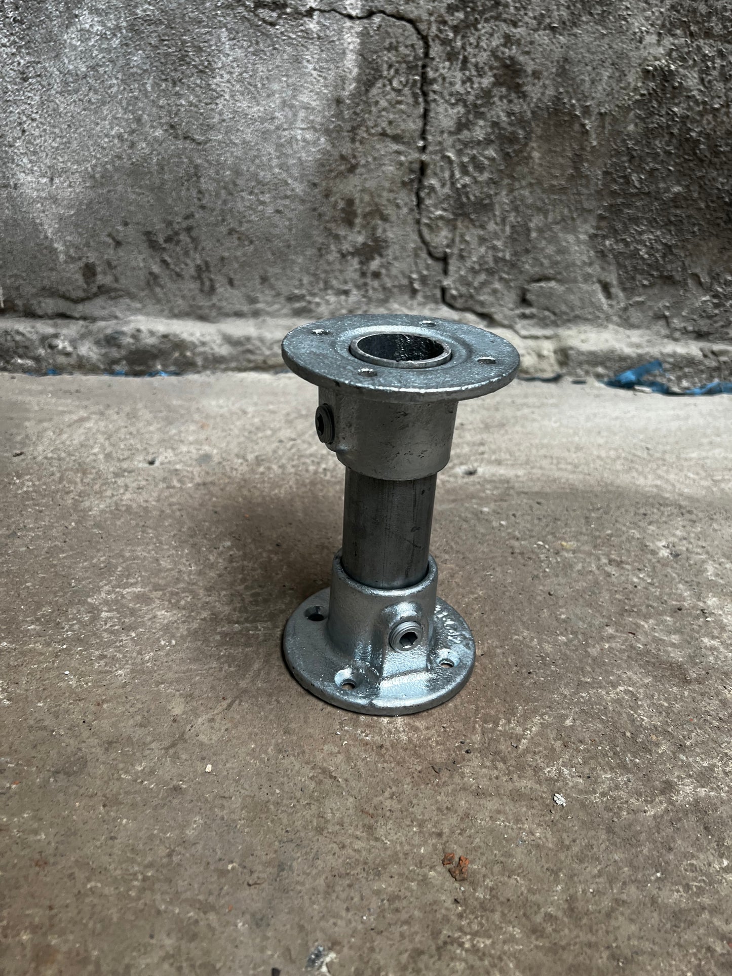 Galvanised Pipe leg with two flanges