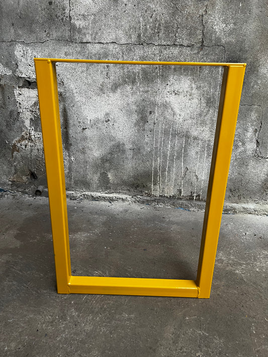 Metal leg square Yellow