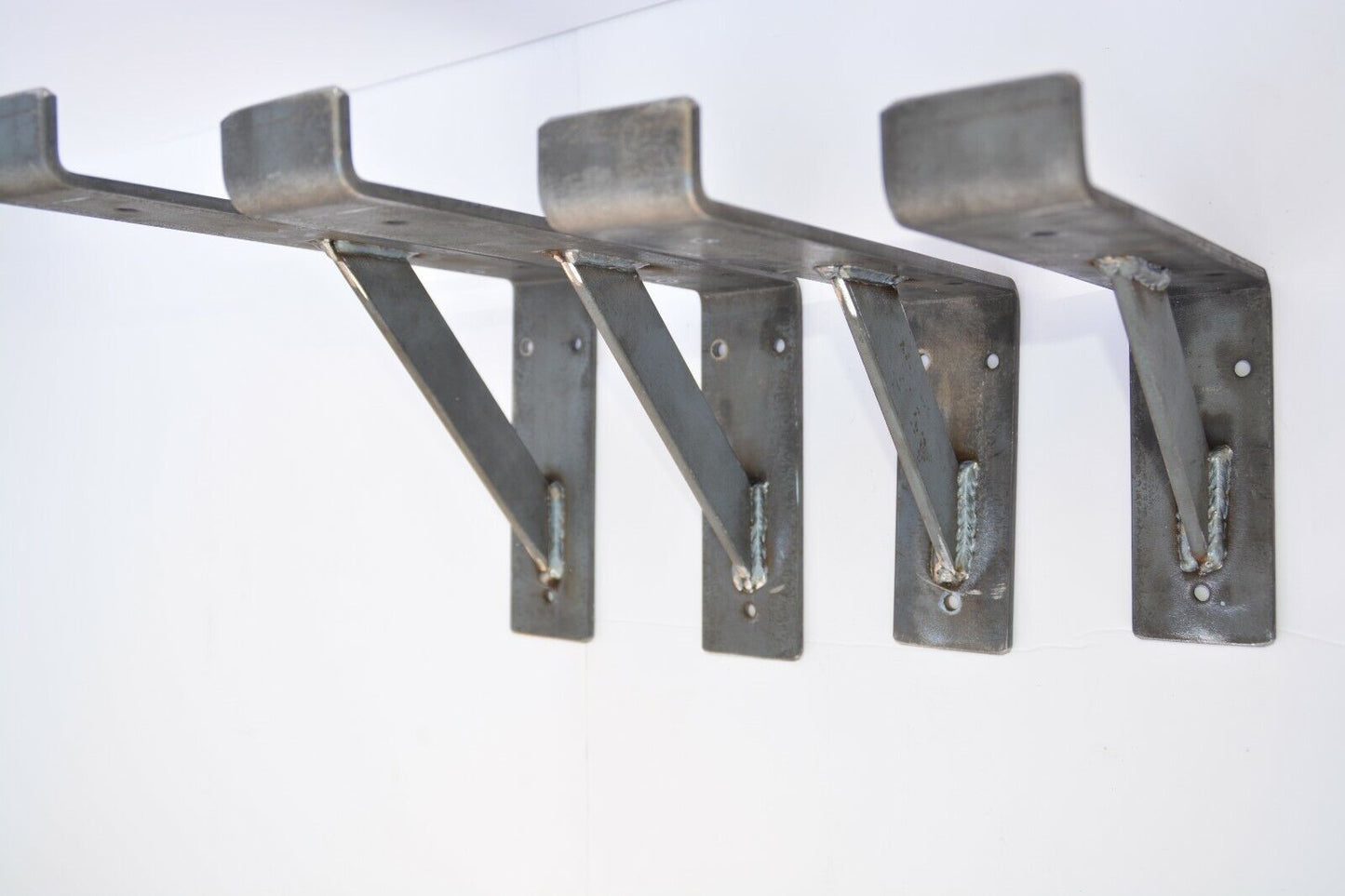 Scaffold board Shelf brackets with support brace